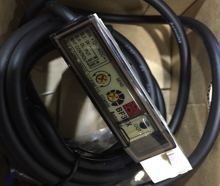 Original AUTONIC fiber amplifier BF3RX infrared reflection sensor