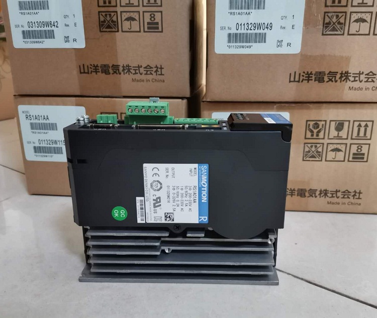 Sanyo Denki  servo drive RS1A01AA